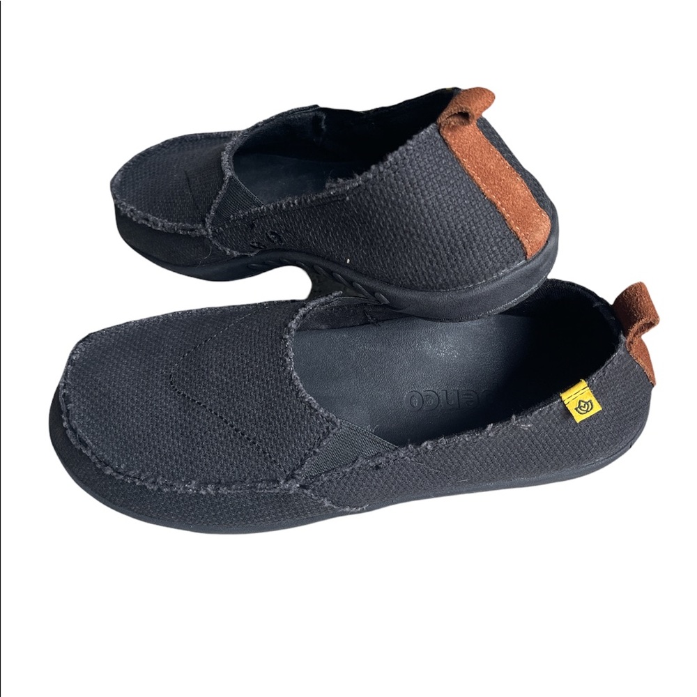 Men’s Canvas Shoes